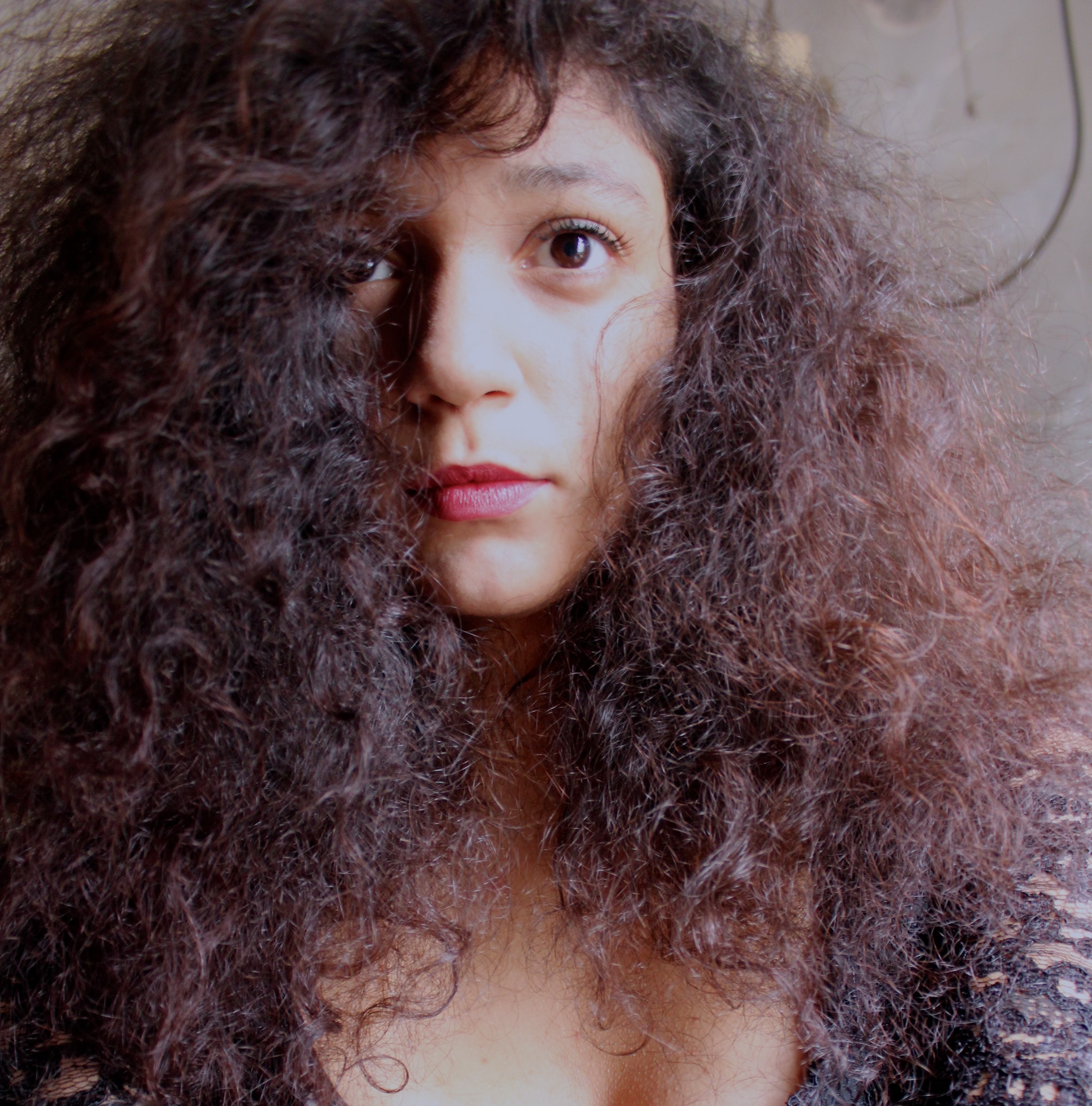 How to Get Rid of Frizzy Hair Effortlessly and Fast